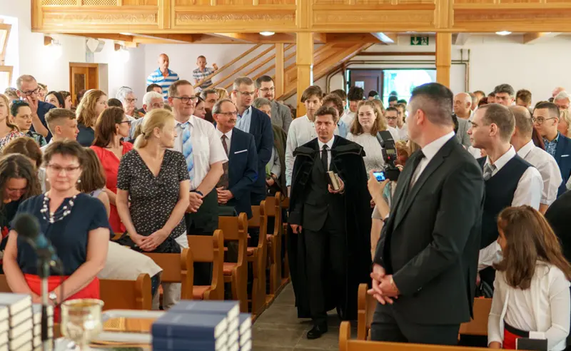 Istentiszteleti rend – Keskeny úton